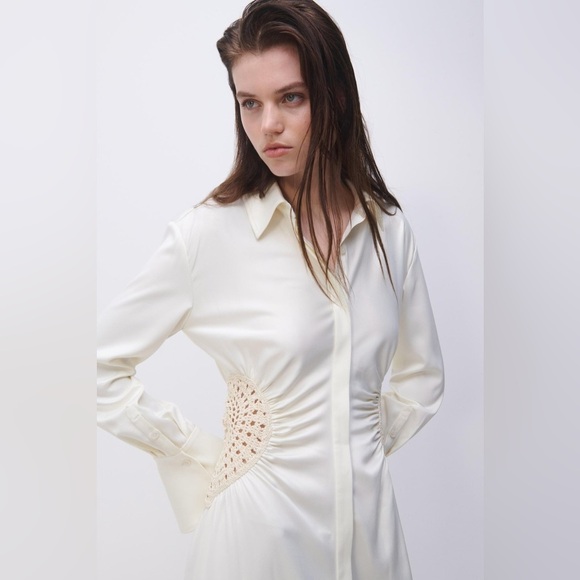 Rhoda Fossil Crochet Dress
Regular price
$795 - Picture 8 of 13